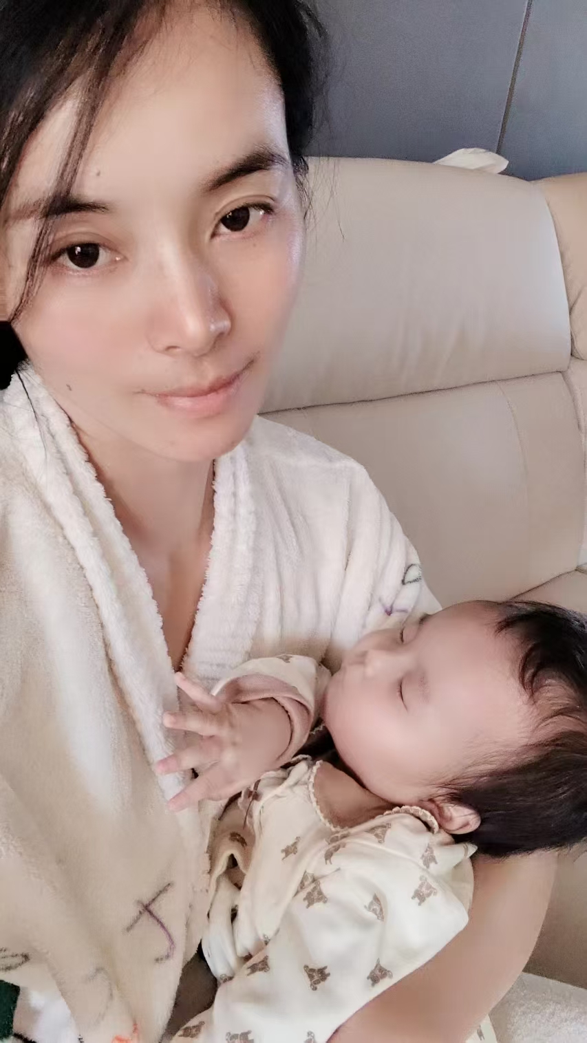 王阿姨工作生活照1