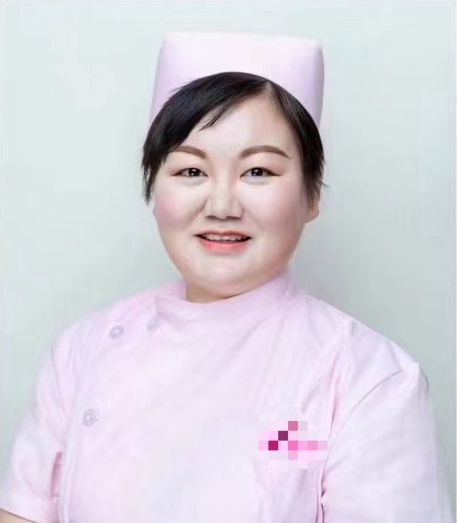 杨阿姨工作生活照1