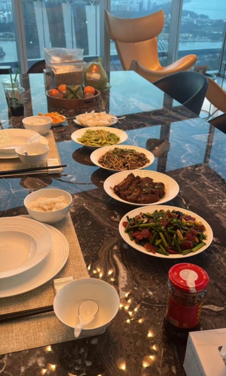 鲍阿姨缩略图2