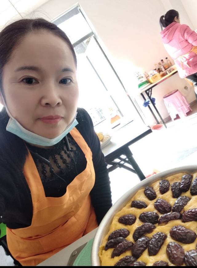 程阿姨工作生活照4