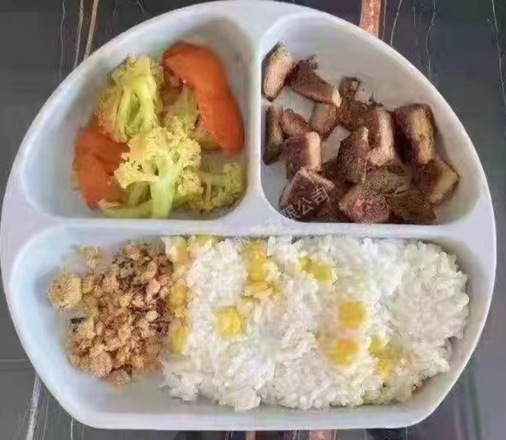 陈阿姨缩略图2