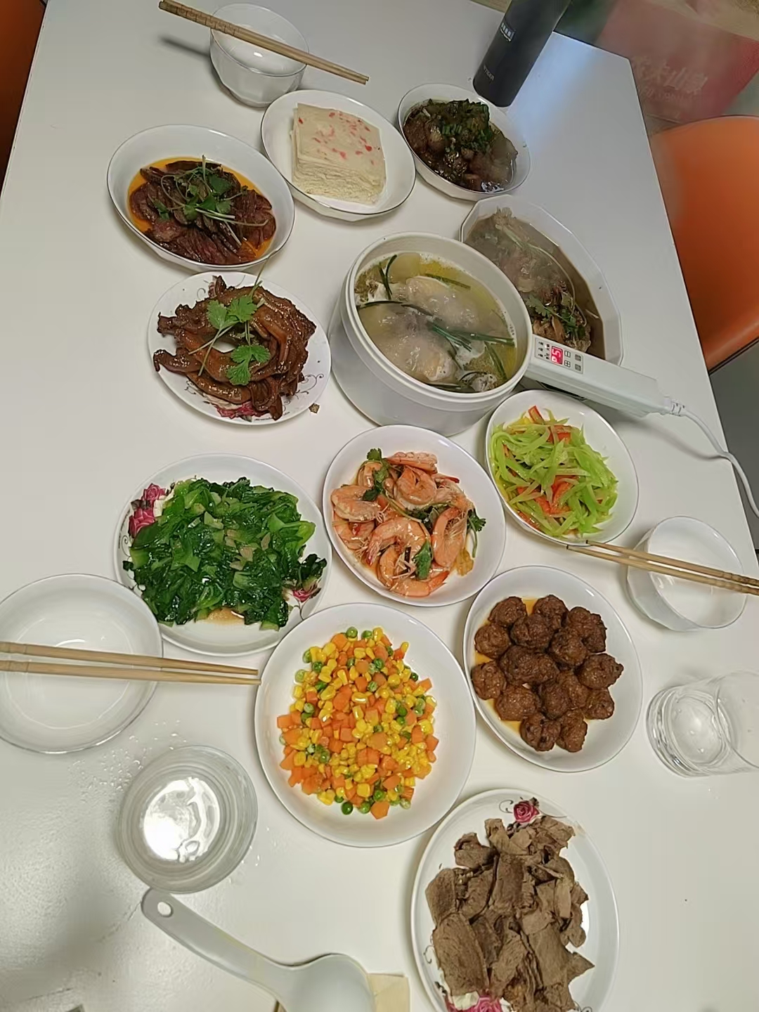 朱阿姨工作生活照1