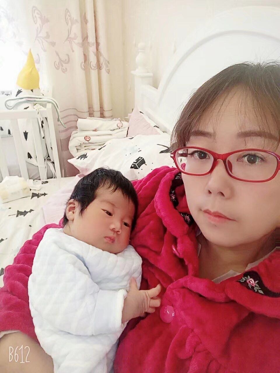 杨阿姨工作生活照1