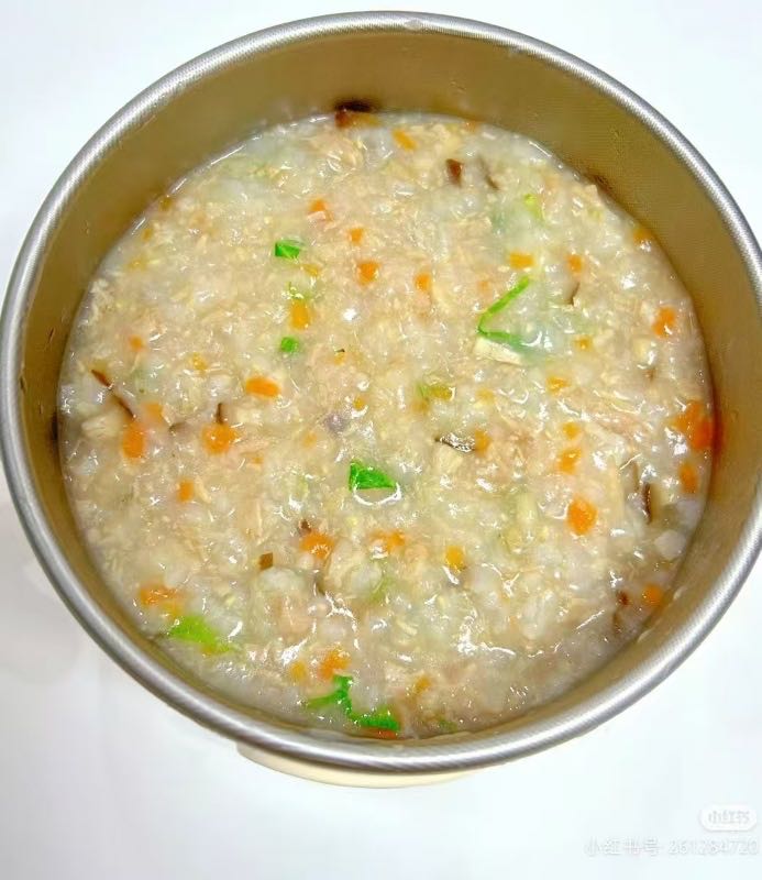 邵阿姨工作生活照9
