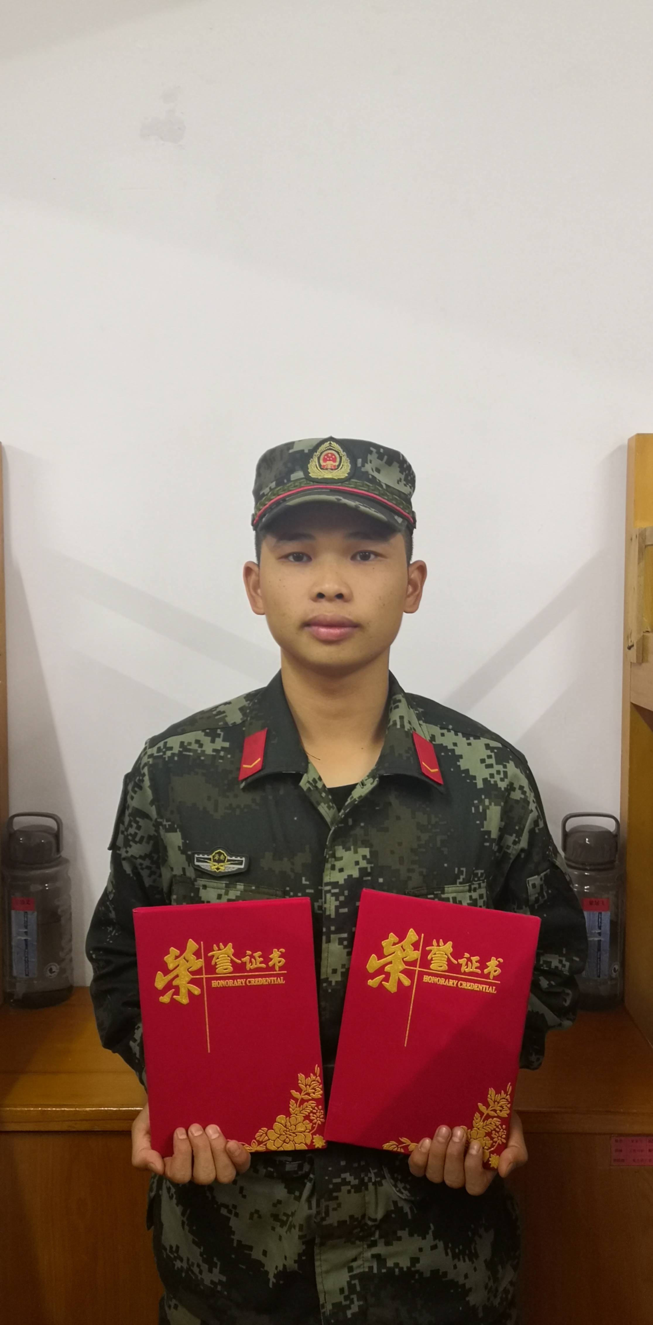 梁师傅职业证书2