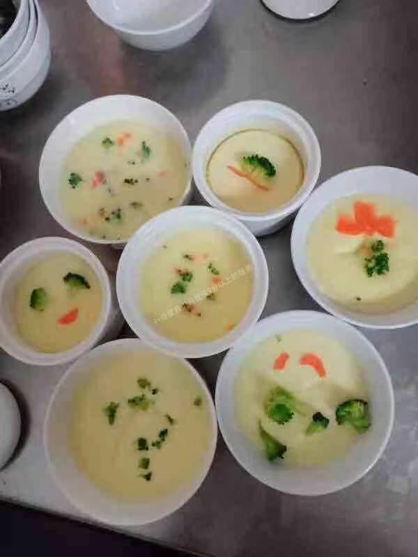 李阿姨工作生活照7