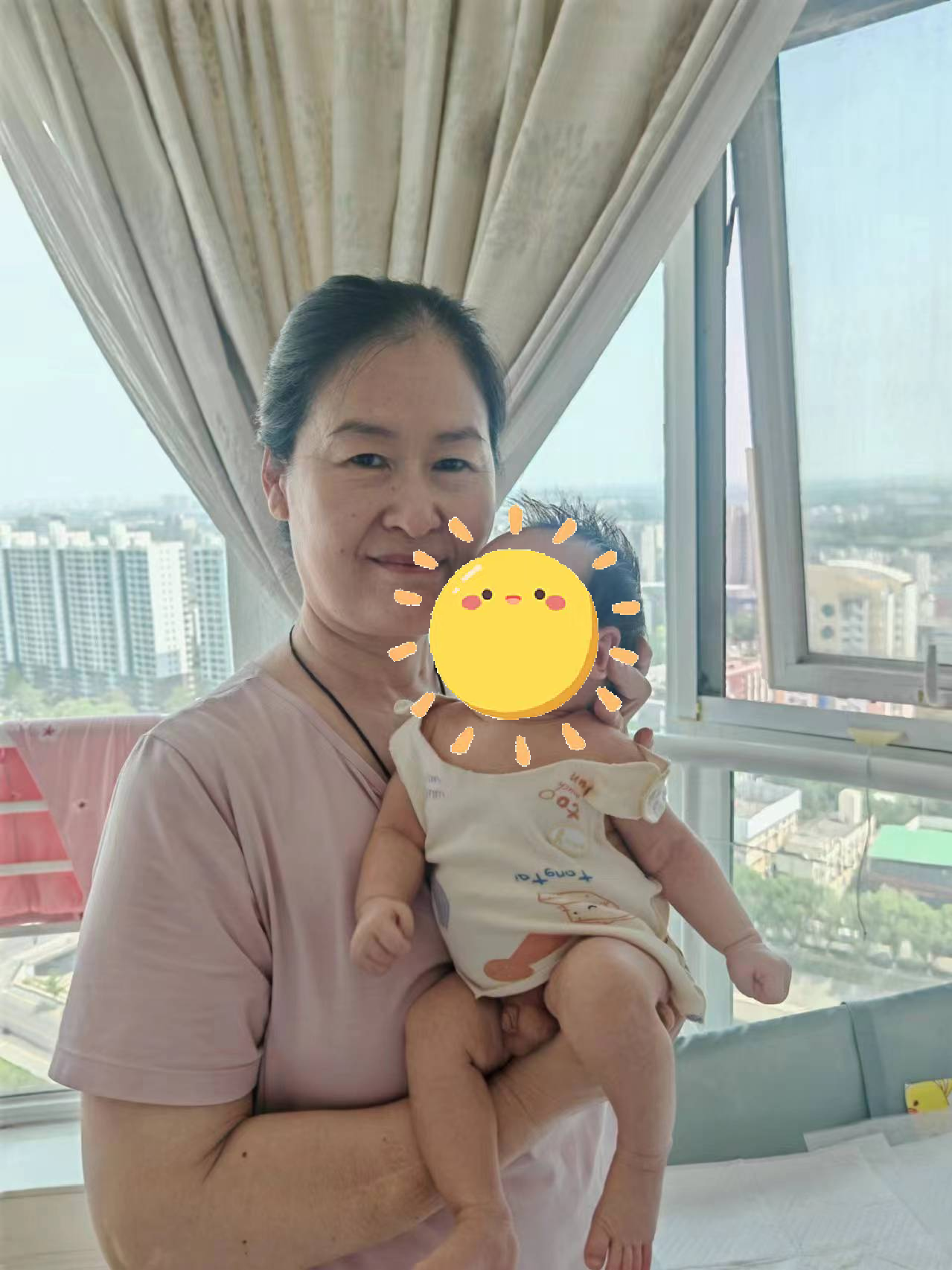 家政育婴师李阿姨公开照片