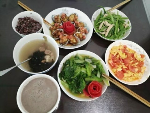 李阿姨工作生活照6