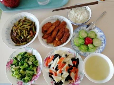 李阿姨工作生活照7