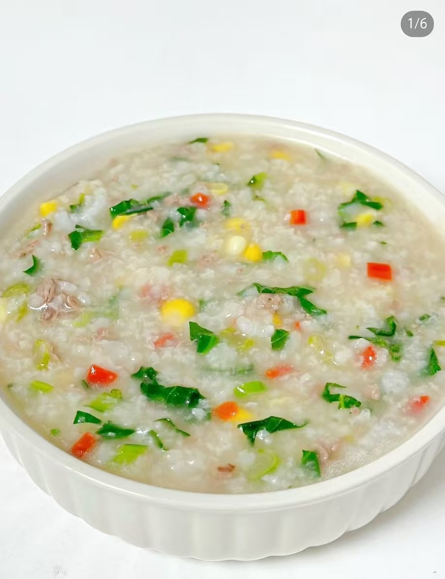 钱阿姨工作生活照8