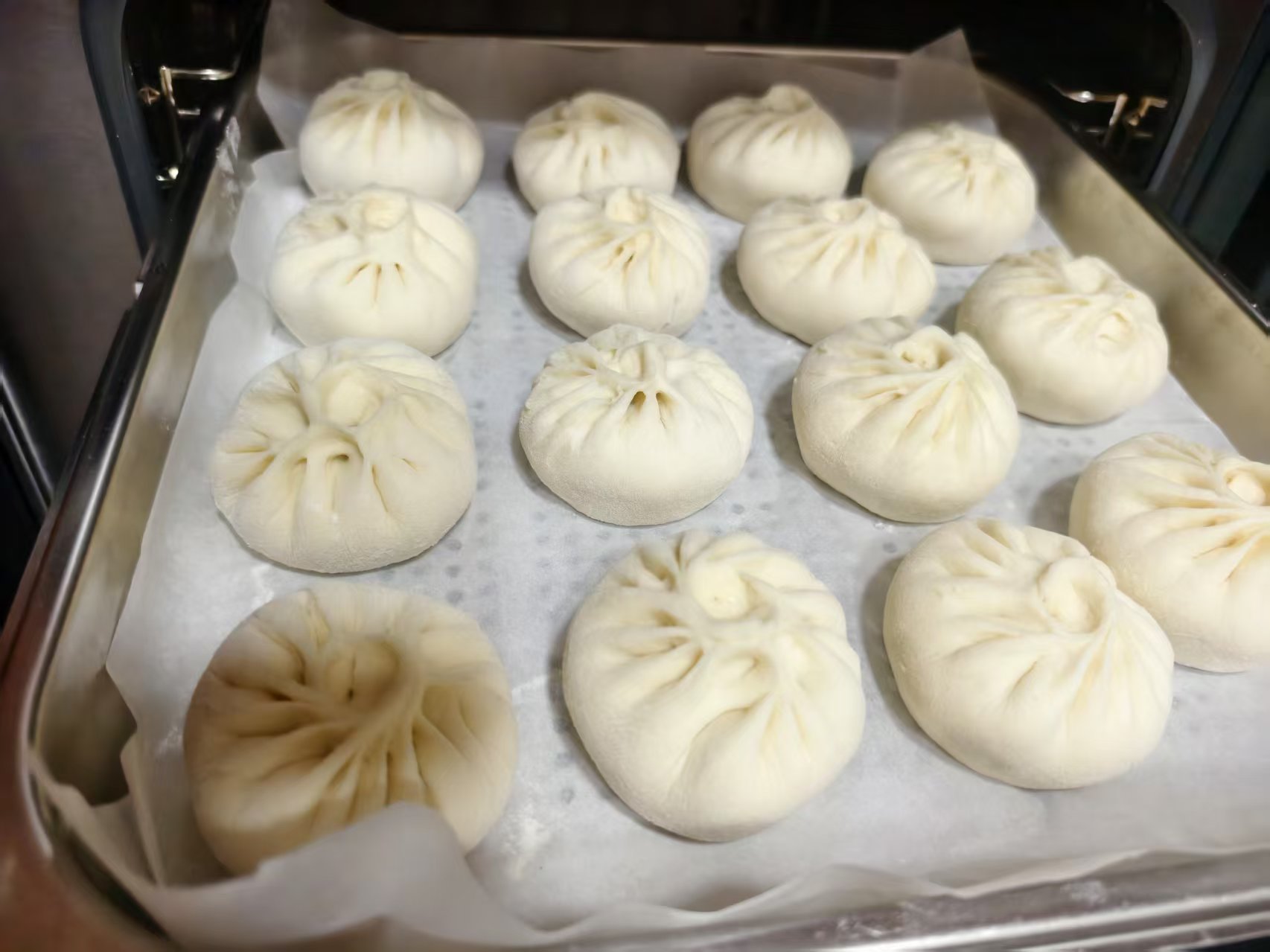 韦阿姨工作生活照9
