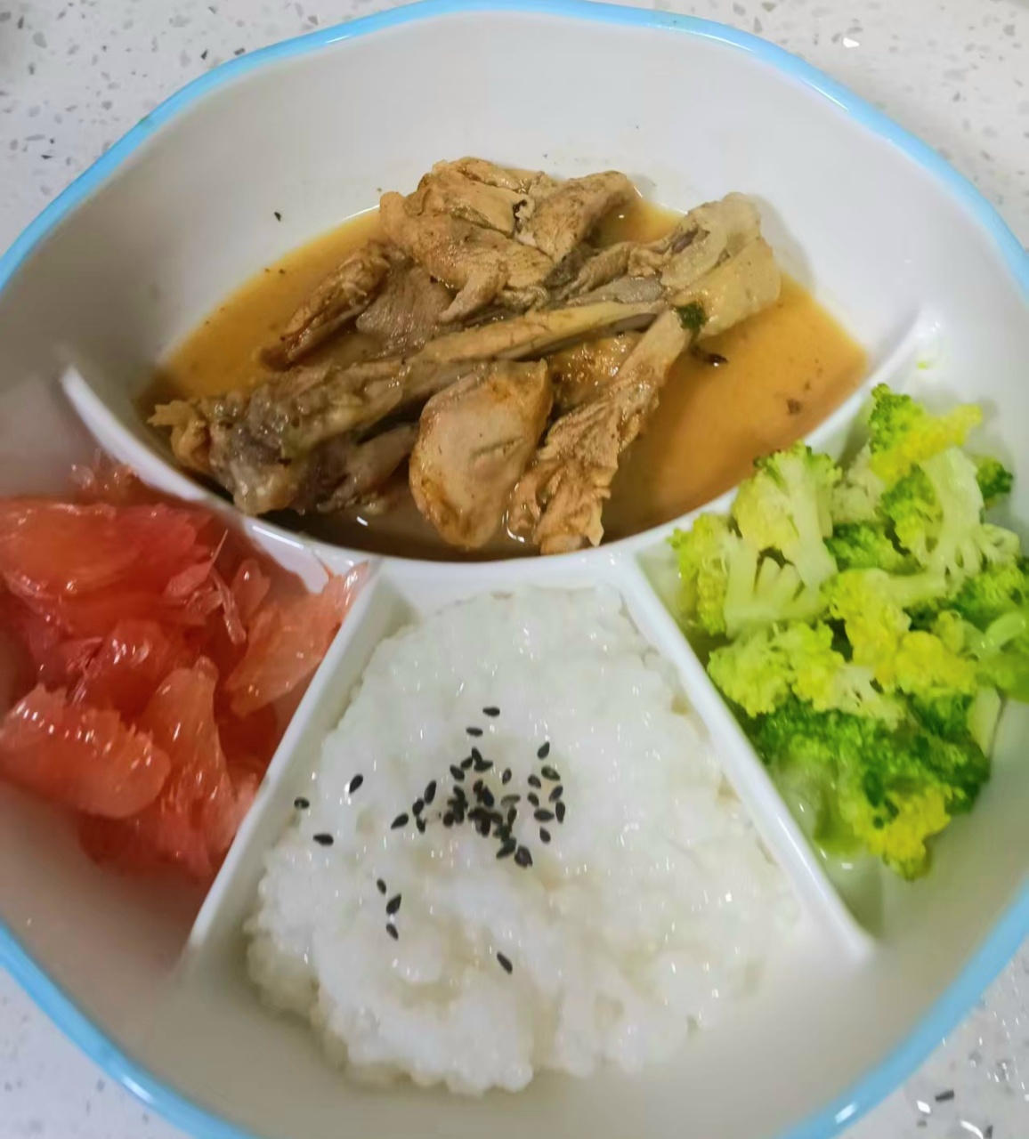 姜阿姨工作生活照12