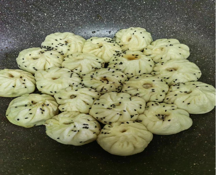 彭阿姨工作生活照3