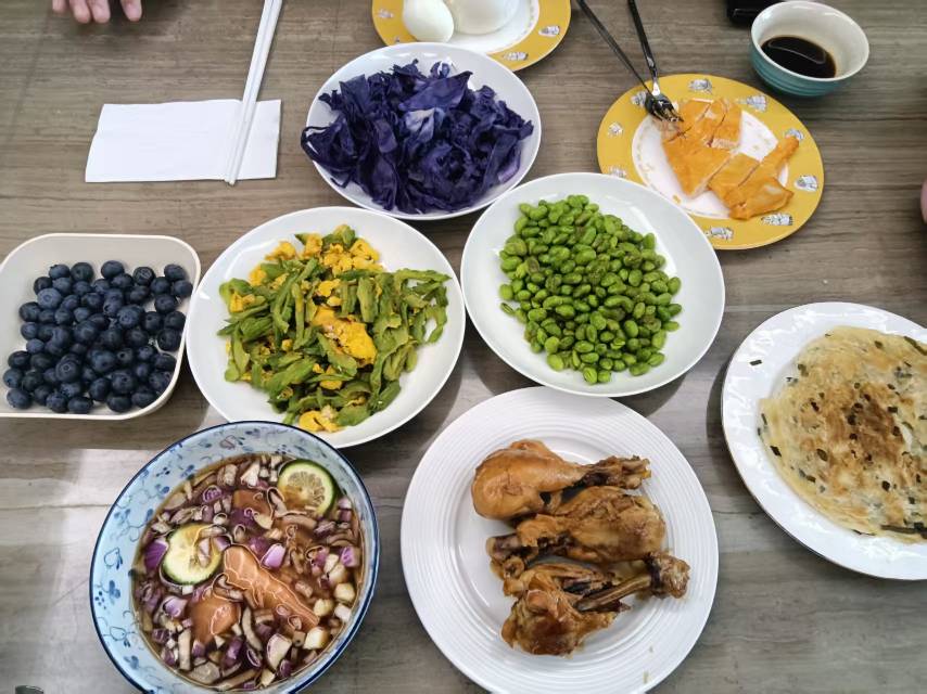 况阿姨工作生活照5
