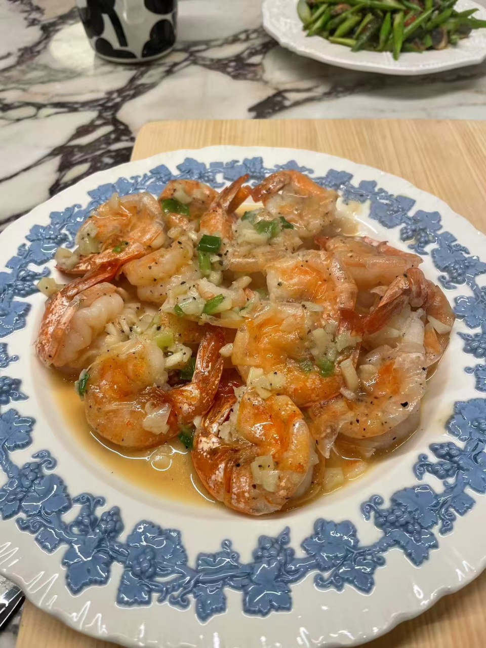 吕阿姨工作生活照2