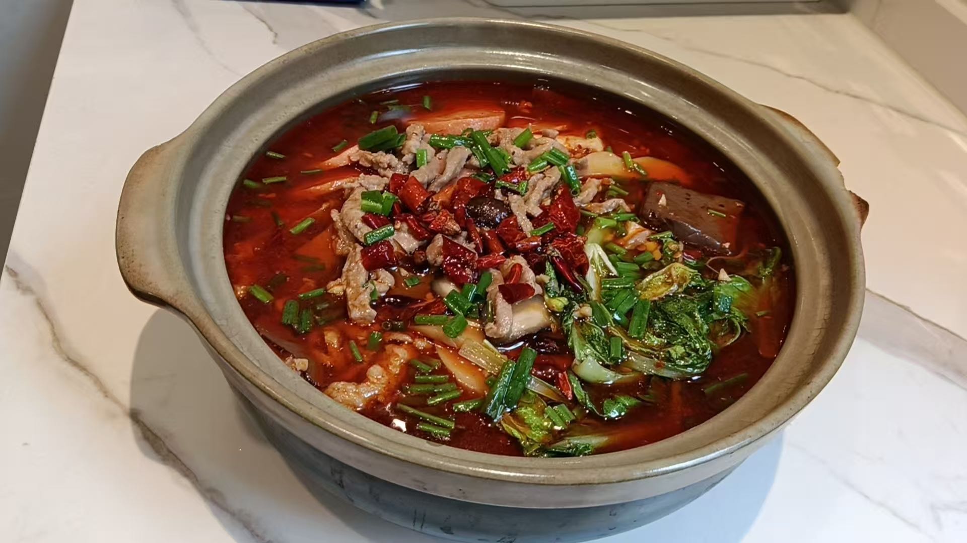 李阿姨工作生活照2