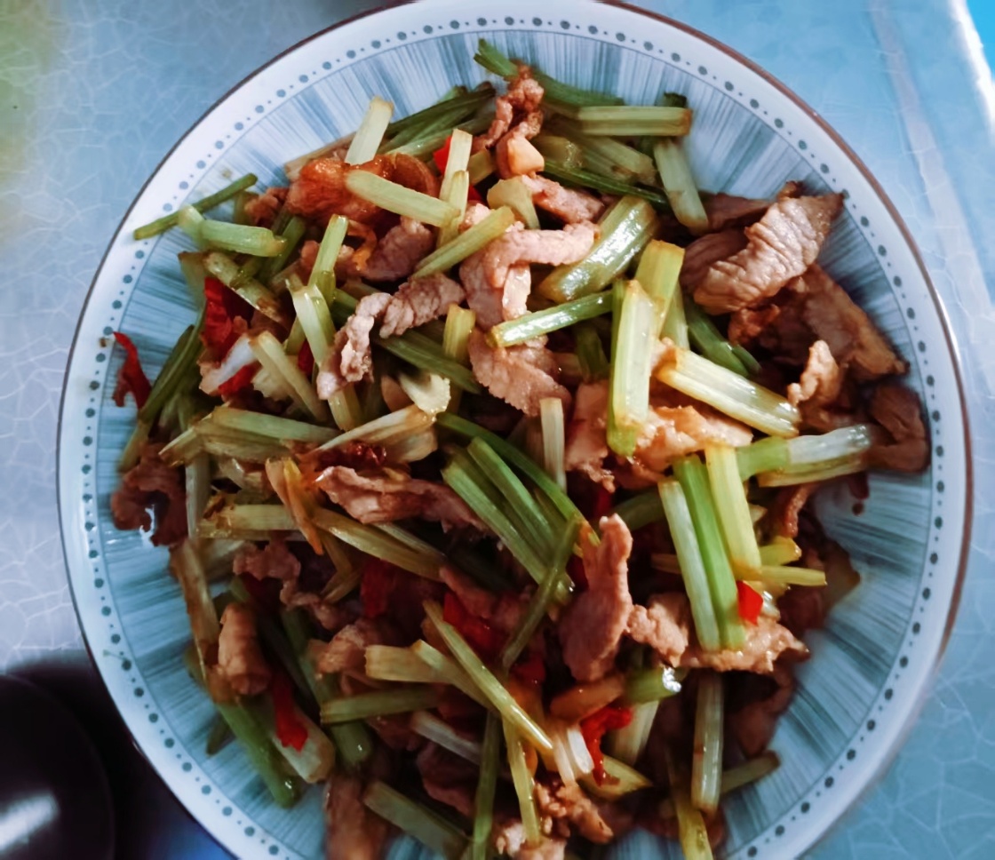 周阿姨工作生活照5