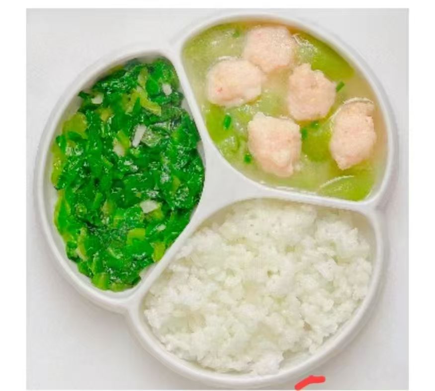 唐阿姨工作生活照12