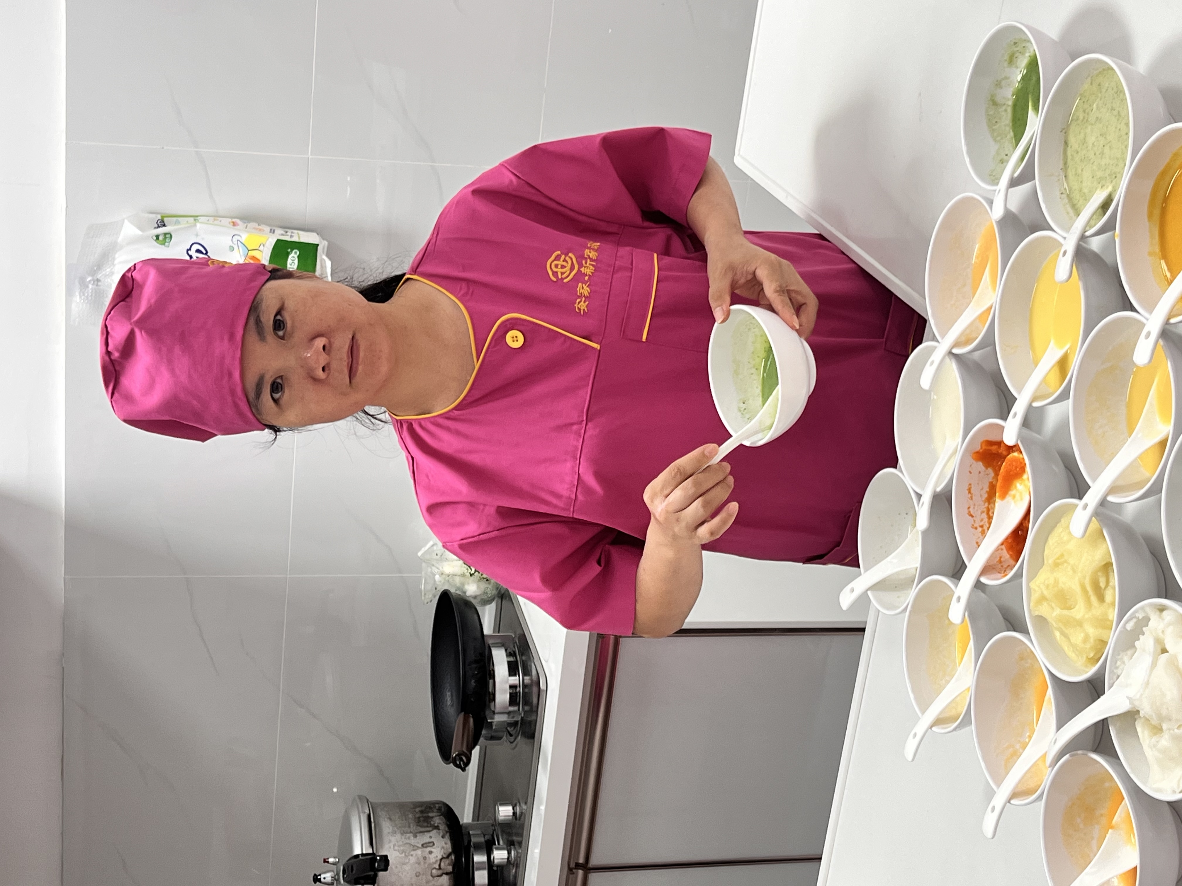 徐阿姨工作生活照8