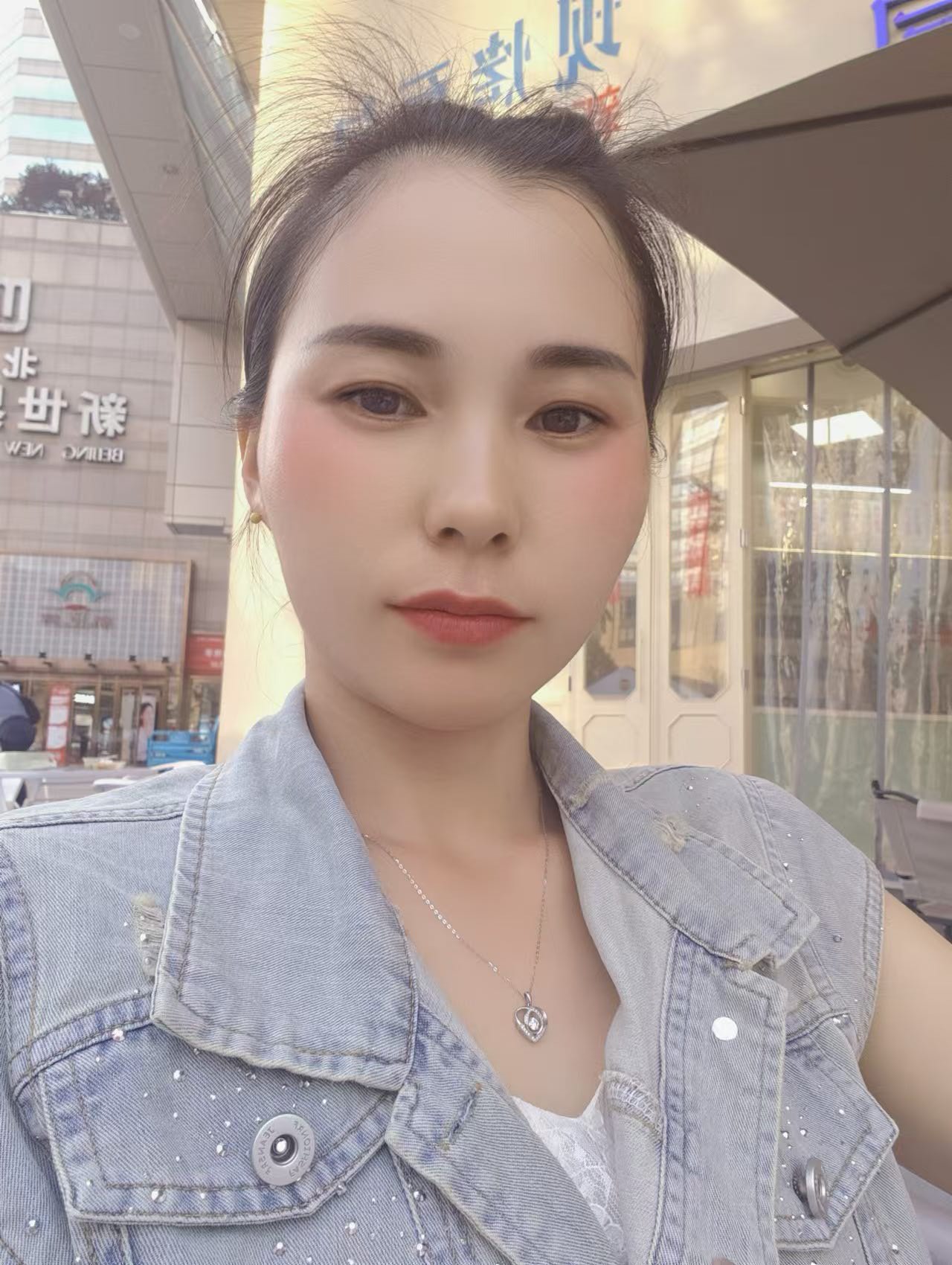 吴阿姨工作生活照1