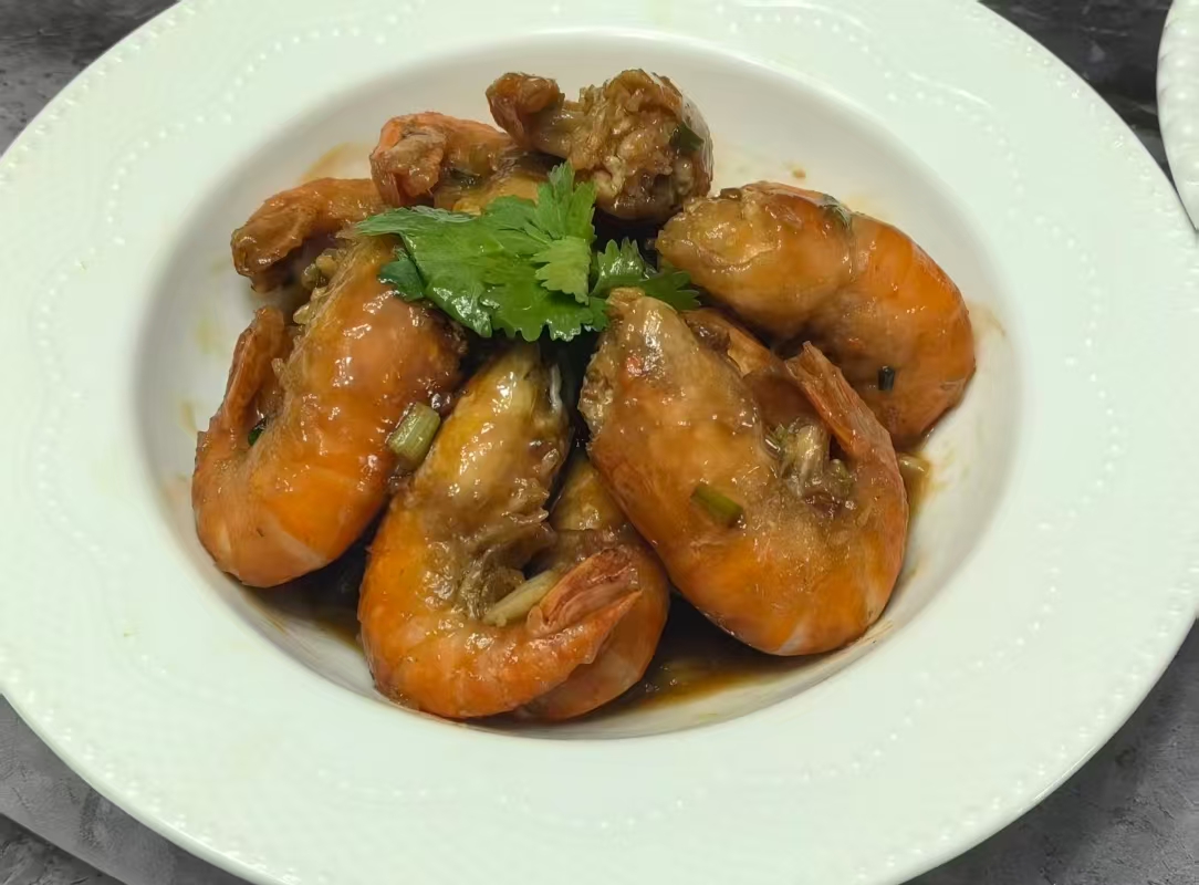 雷阿姨工作生活照1