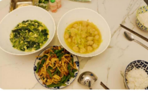 樊阿姨工作生活照3
