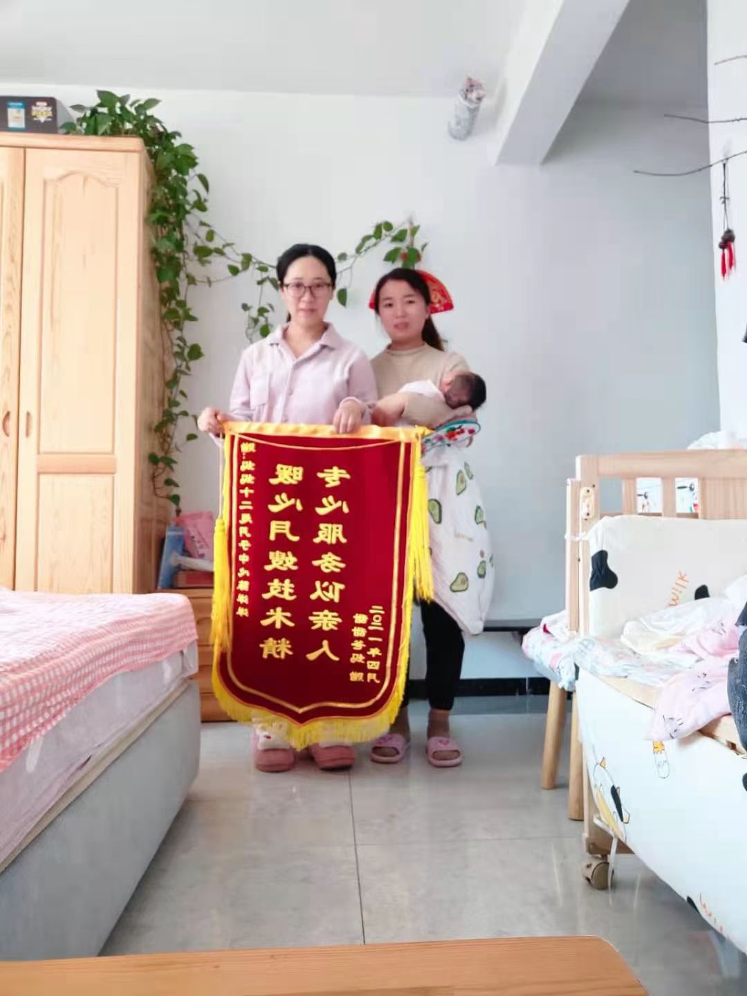 陈阿姨工作生活照1