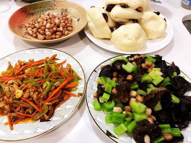 张阿姨工作生活照12