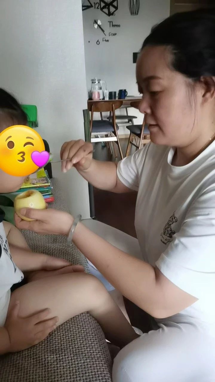 徐阿姨工作生活照6