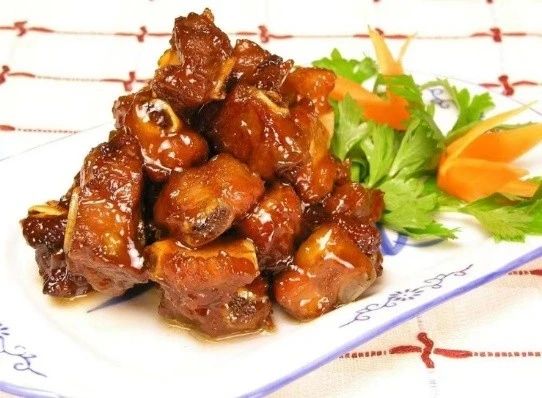 何阿姨工作生活照8
