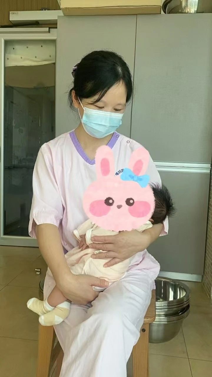 方阿姨工作生活照12
