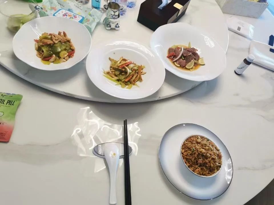 罗阿姨工作生活照9