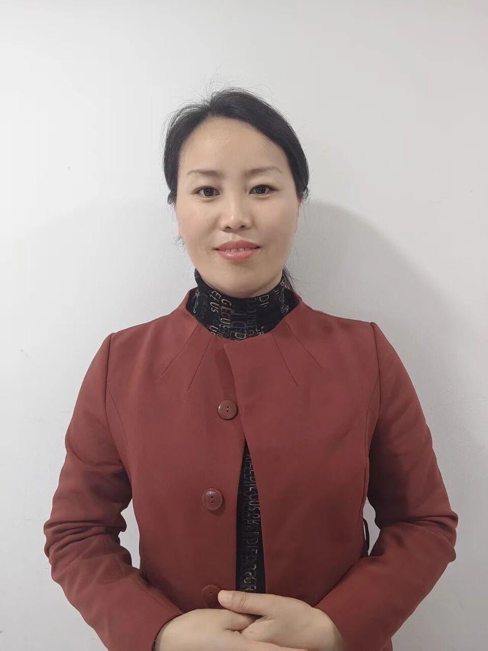 家政家务师郑阿姨公开照片