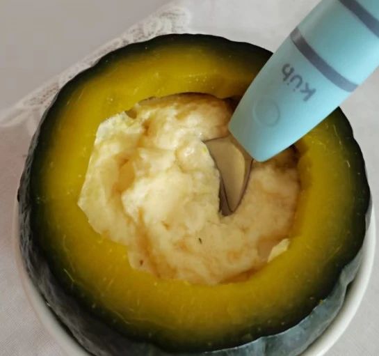 苏阿姨工作生活照2
