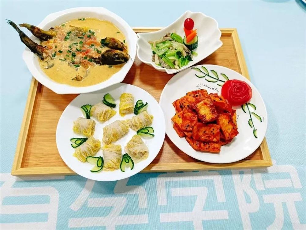 周阿姨工作生活照5