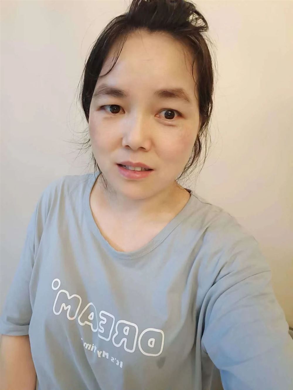 张阿姨工作生活照3