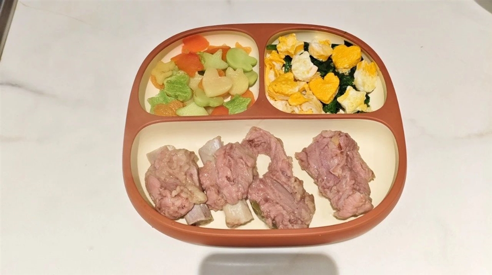 黄阿姨工作生活照12
