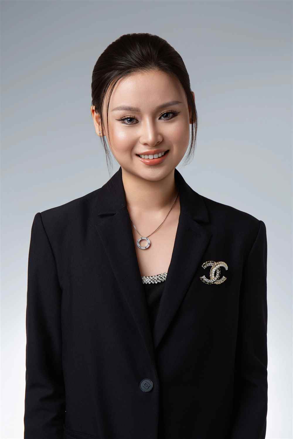 家政育婴师谭阿姨公开照片