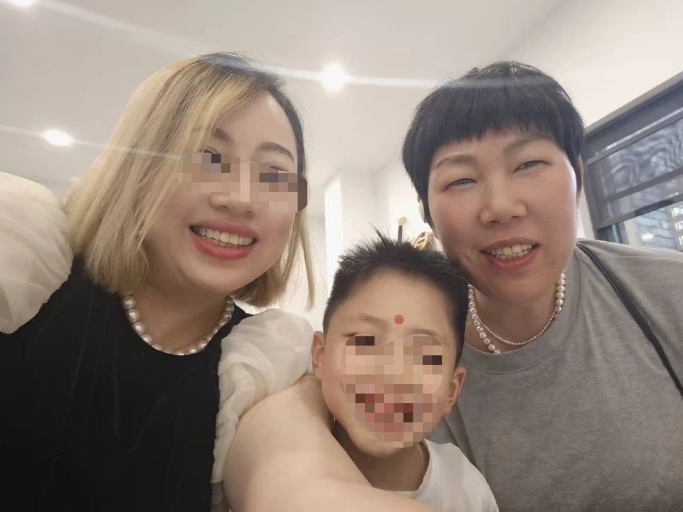 李阿姨工作生活照4