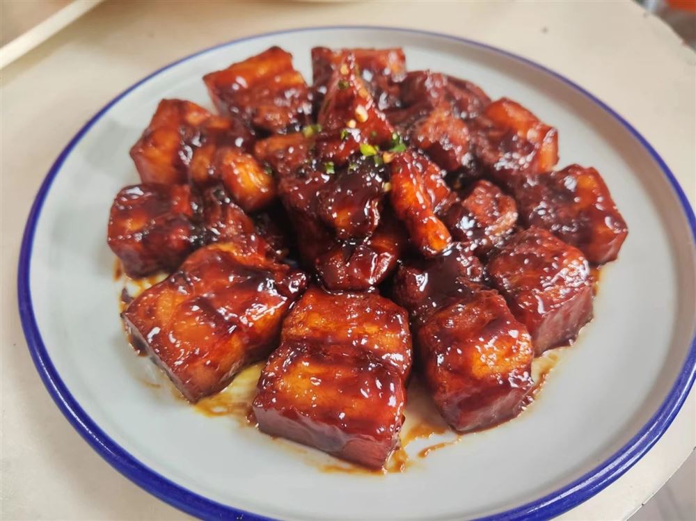 吴阿姨工作生活照2