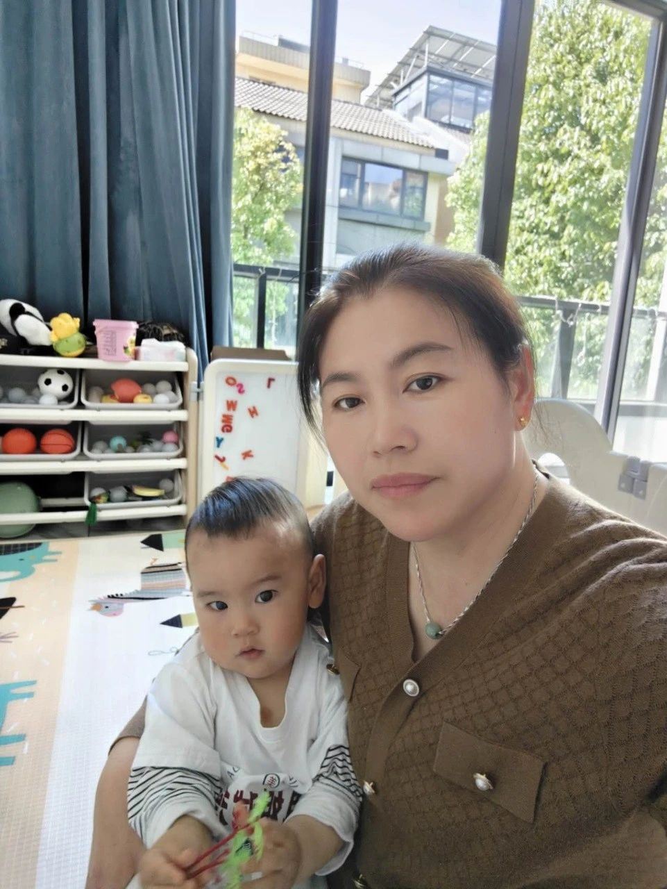 戴阿姨工作生活照12