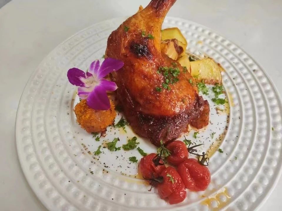 嵇阿姨工作生活照10