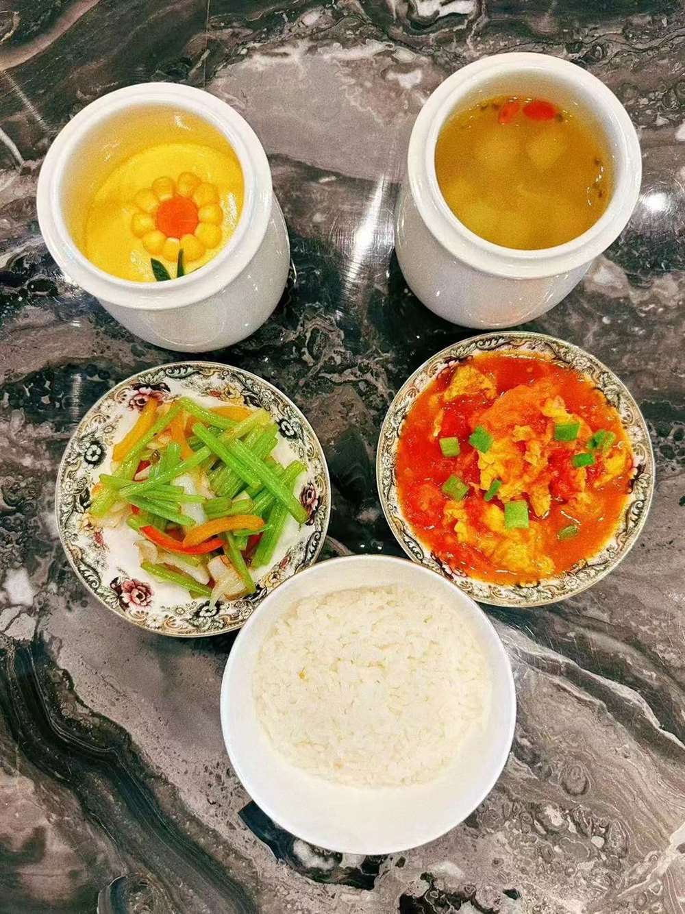 王阿姨工作生活照9