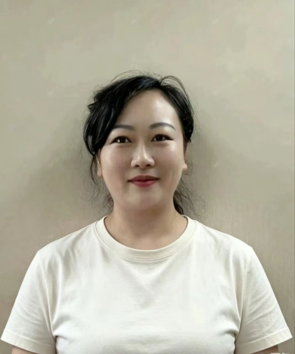 李阿姨工作生活照10