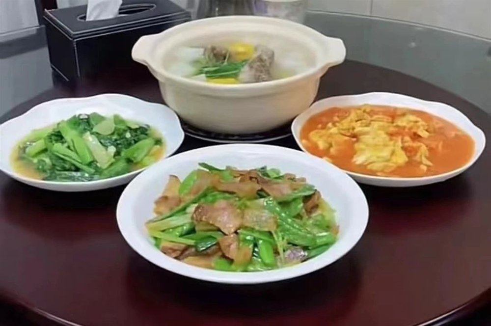 杜阿姨工作生活照6