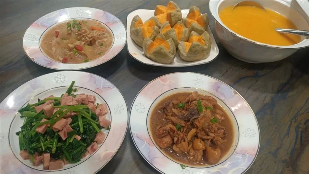 杨阿姨工作生活照10