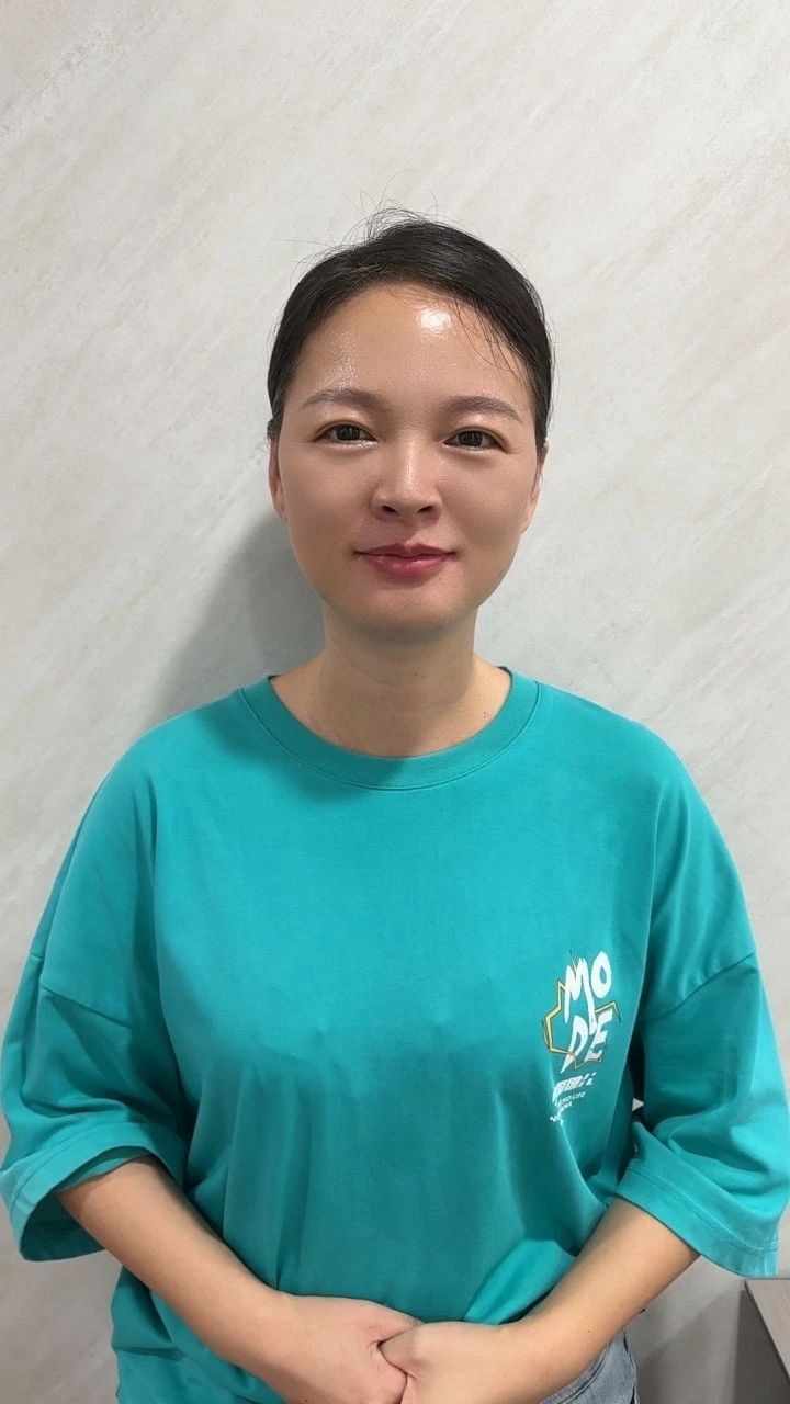 王阿姨工作生活照1
