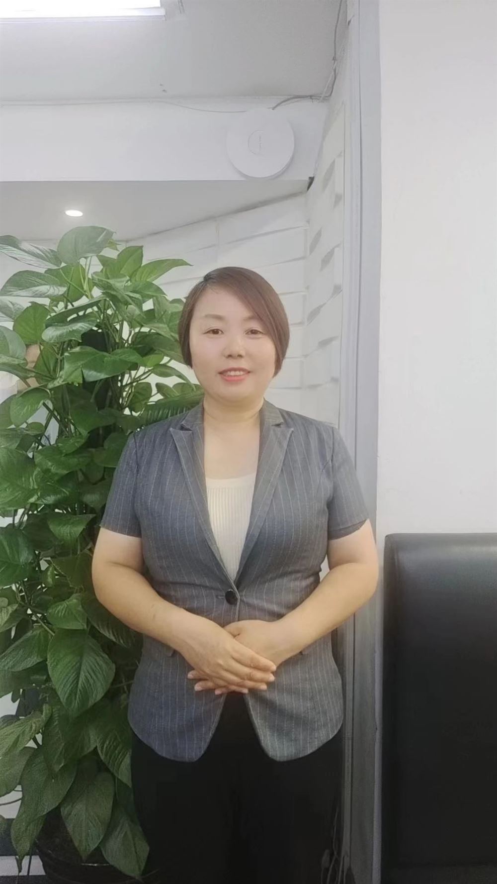 李阿姨缩略图2