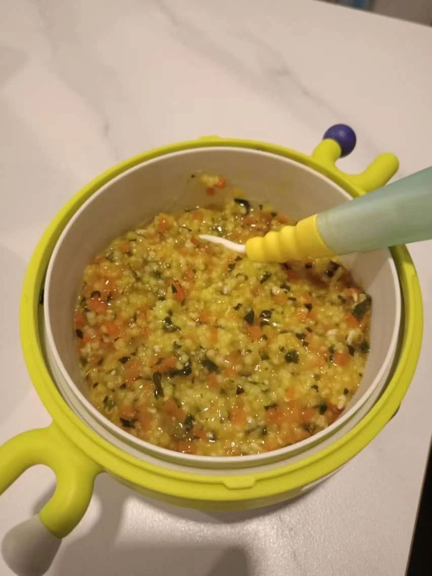 R阿姨工作生活照3