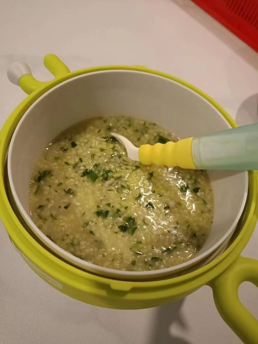 R阿姨工作生活照2